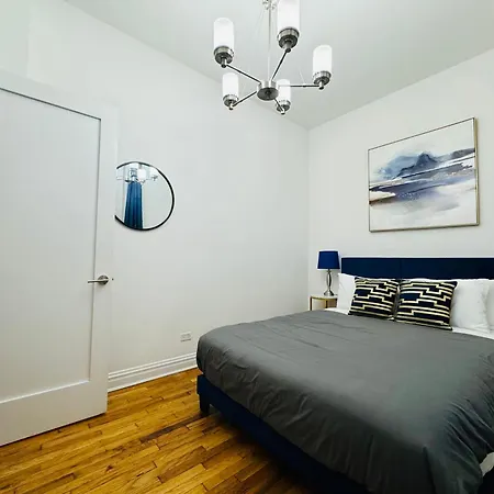 Broadway Bliss Apartment